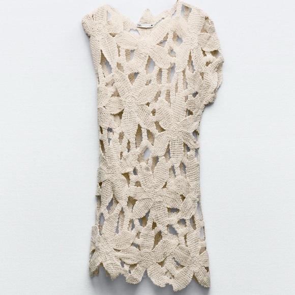 🦋 Bloggers Favorite 🦋 NWT Zara Asymmetric Crochet Dress Size M - Picture 12 of 12